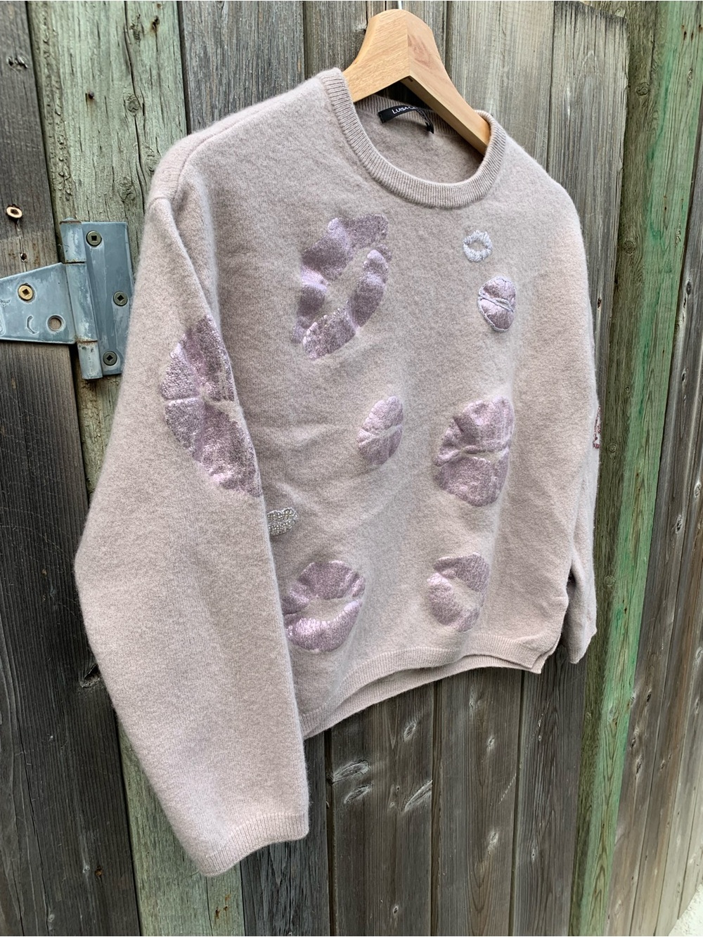 Luisa Cerano Cashmere Blend Lips Sequin Embroidered Sweater Size S / M